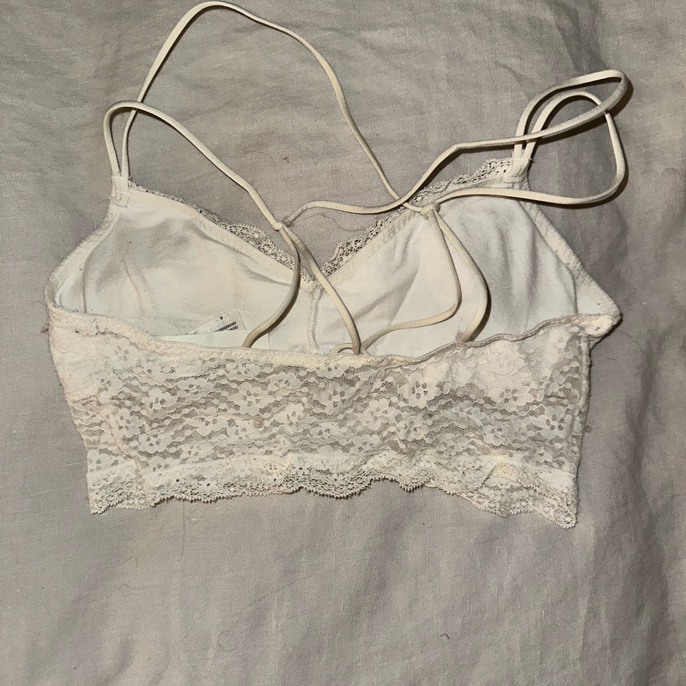 Hollister Lace Bralette in Cream - Picture 3 of 4